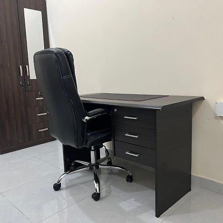 Cozy Private Studio Apartment Near Airport Abu Dabi Exterior foto