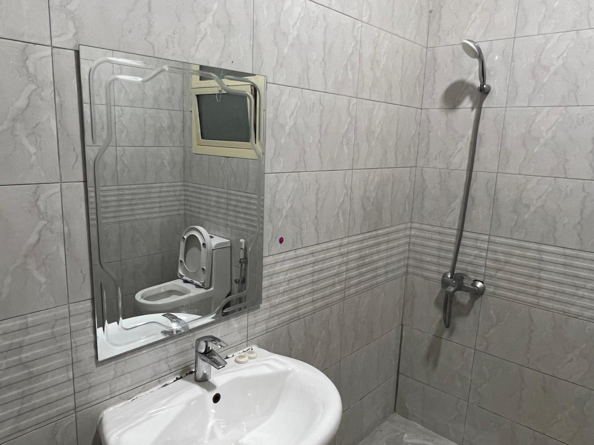 Cozy Private Studio Apartment Near Airport Abu Dabi Exterior foto